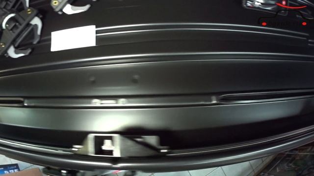 Автобокс Thule Touring M (200) внутри и снаружи смотреть онлайн