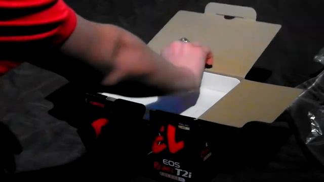 Canon EOS Rebel T2i 550D Unboxing смотреть онлайн