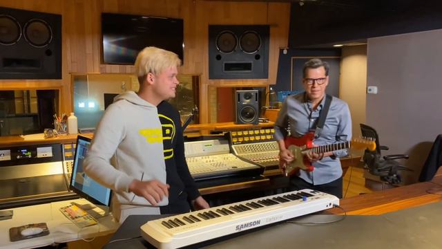 Jesus Molina and Kiko Cibrián (Jamming) смотреть онлайн