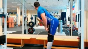 Тяга с верхнего блока (пуловер) на прямых руках: техника выполнения