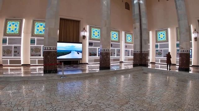 Павильон Казахстан Внутри. ВДНХ. Москва / Moscow VDNH