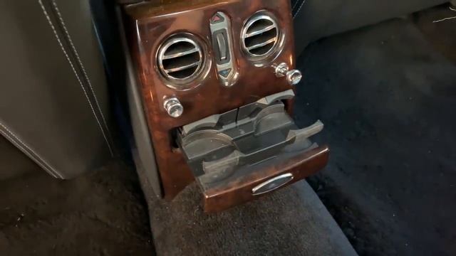 Bentley Arnage - это самая крутая люксовая машина за $30 000 смотреть онлайн