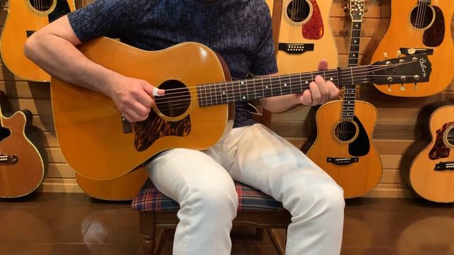 Anji vol 12 by Gibson J-35 1942 N смотреть онлайн