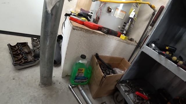 Фанат Audi V8 в США / Ремонт двигателя после перегрева смотреть онлайн