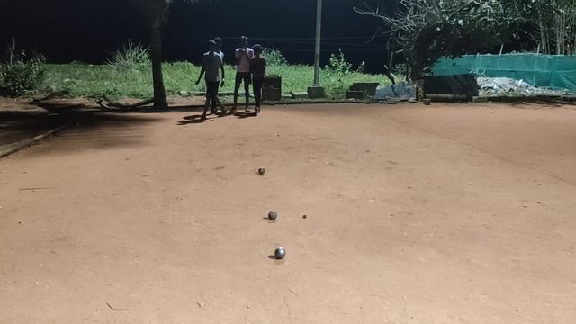 Sport from the past - Petanque (a boule game) смотреть онлайн