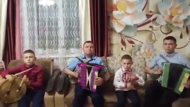 Семейный ансамбль Федоровых. Улисъял Балтасинский район. Семык 2020 Менделеевск. смотреть онлайн