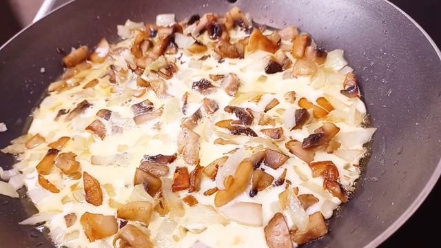 Вкусный ужин | Гречневая лапша (Соба) с шампиньонами, сыром и луком | просто и быстро смотреть онлайн