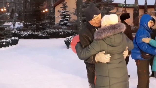 ПОЛОВИНА СЕРЦЯ!??/КРАСИВЫЕ ТАНЦЫ В ПАРКЕ ГОРЬКОГО ХАРЬКОВ ФЕВРАЛЬ 2021 смотреть онлайн