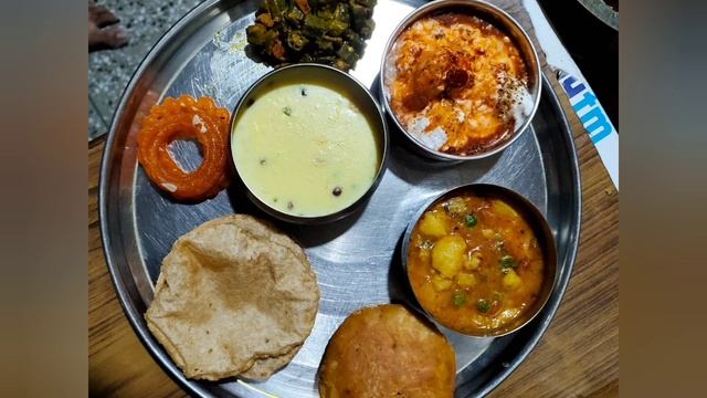 Shradh food of my Father and my Grandmother/Поминки моего отца и бабушки смотреть онлайн