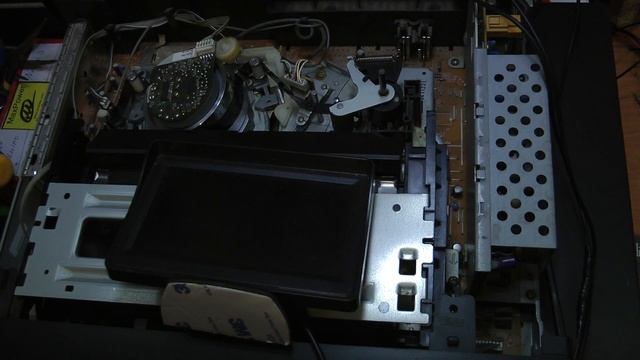 Что внутри #2. Видик из 90-х. Добываем ценные детали! =)_0001 смотреть онлайн