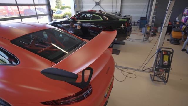 Dé GRÄPER Automotive RALLY! - 2875 PK aan Range Rovers SVR CARBON Editie! - Weekvideo #76 смотреть онлайн