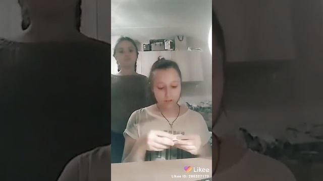 Да ты чё земля круглая? смотреть онлайн