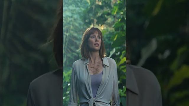 Bryce Dallas Howard 3, Jurassic World смотреть онлайн