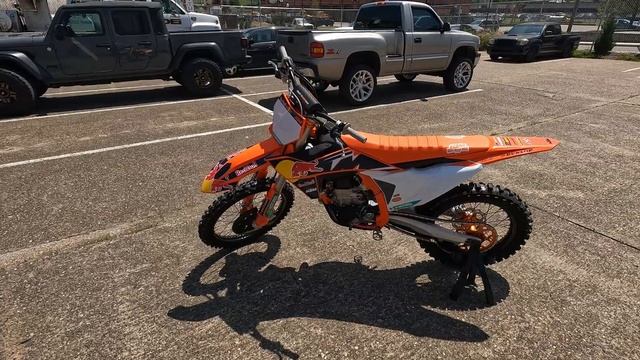 MY NEW BIKE HAS ARRIVED! (2022 KTM 450 SX-F Factory Edition) смотреть онлайн
