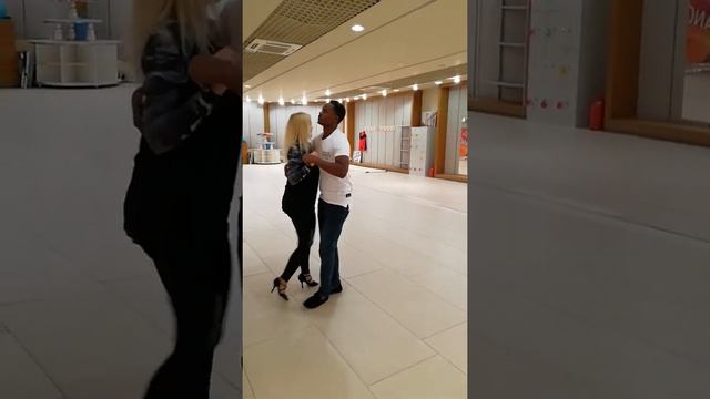 Кизомба базовый шаг смотреть онлайн