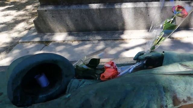 Кладбище Пер Лашез. Париж. смотреть онлайн