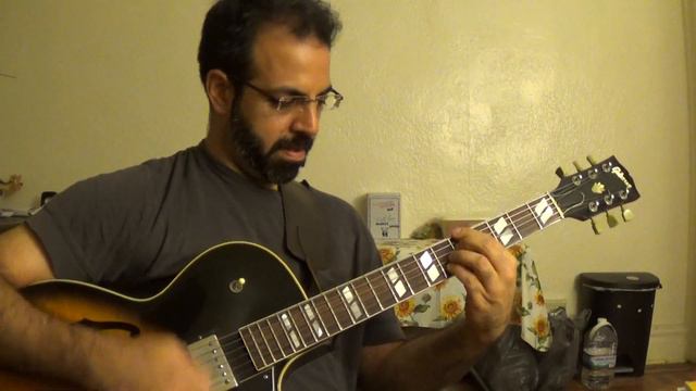 Jazz guitar, chords and improvisation practice in F (video 2) смотреть онлайн