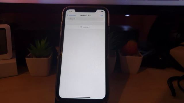 How to Clear Safari Cache on iPhone (Website Data or History) смотреть онлайн