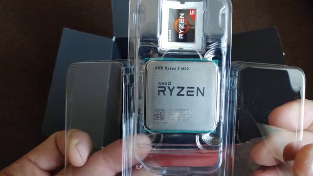 Ryzen 5 1600 af Распаковка смотреть онлайн