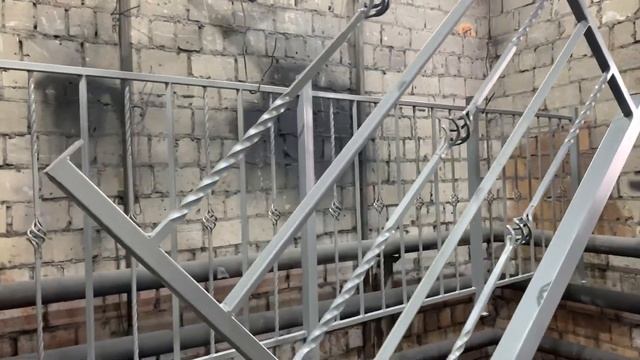 Перила из металла своими руками. Балкон. Профильная труба. Сибирь. смотреть онлайн