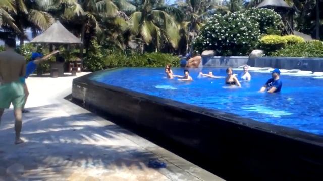 аква-аэробика. Sun Fun Show в отеле FOUR POINTS BY SHERATON SHENZHOU PENINSULA