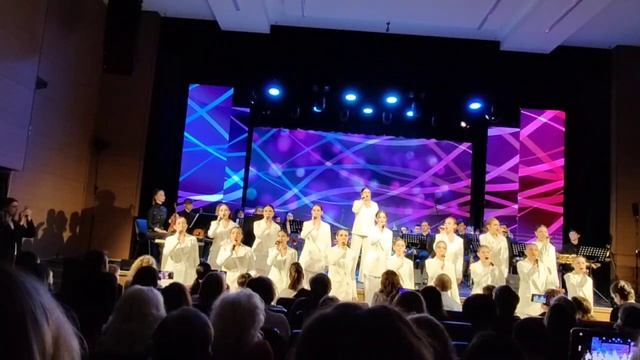 Челябинский Эстрадный Хор Тутти - Swing Low Sweet Chariot. смотреть онлайн