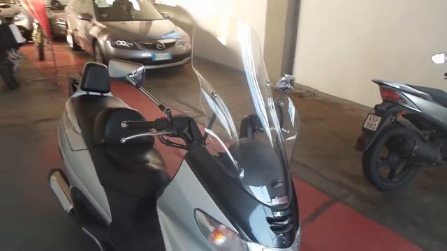 SUZUKI BURGMAN 250 смотреть онлайн