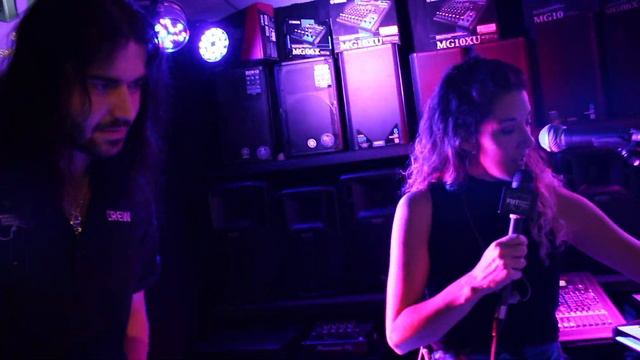 Rachel K Collier Interview & Rig Run-Down W/ Live Performance! - PT1 смотреть онлайн