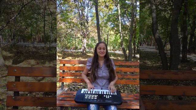 Coralia - Childhood смотреть онлайн