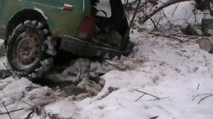 НИВА застряла на льду