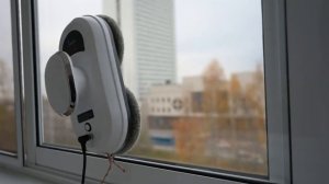 Видио обзор/инструкция умного робота мойщика окон CHOVERY