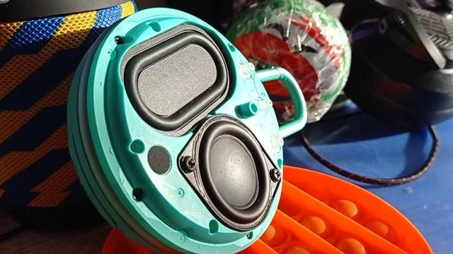 jbl clip 3 bass test no mono ☠️☠️☠️ смотреть онлайн