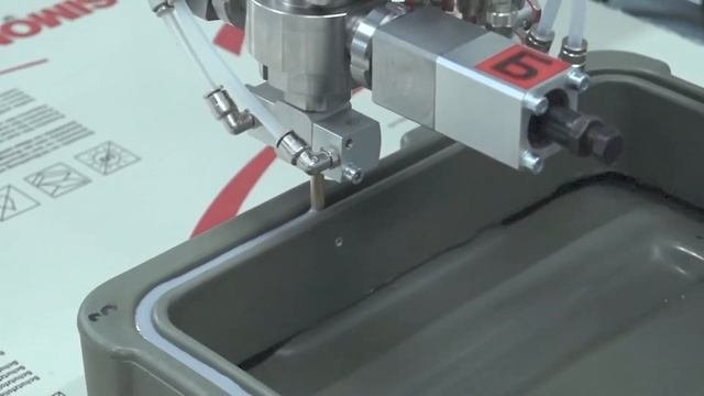 Нанесение пеносиликона на кейсы смотреть онлайн