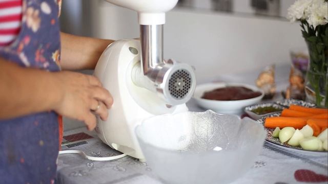 Оладьи печеночные. И морковка по корейски?️ смотреть онлайн