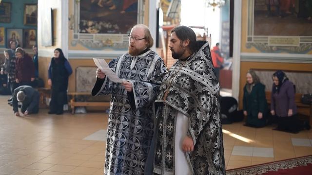 "Да исправится молитва моя". ЛПД в Успенском кафедральном соборе Яранска смотреть онлайн
