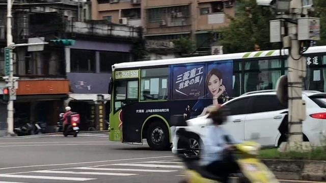 大都會客運 HlNO RK8J普遊車 089-U3+大都會客運 大宇五期 BS120CN 258-U3 смотреть онлайн