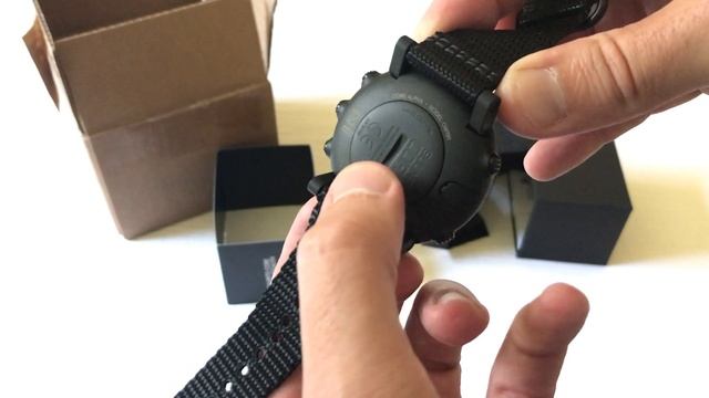 Suunto Core (Alpha Stealth) - Unboxing смотреть онлайн