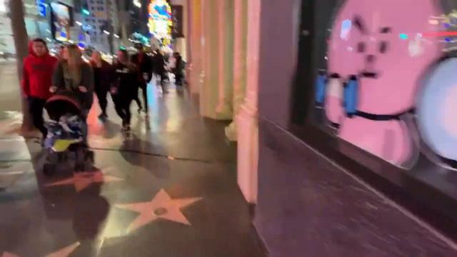 LIVE FROM HOLLYWOOD FRIDAY THE 13TH) смотреть онлайн