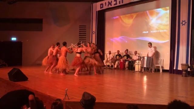 Maculele show - Formatura 2018 - Capoeira CDO Israel смотреть онлайн