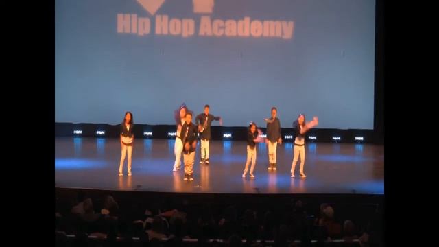 Amazing Hip Hop Kids Ages 8-10! J CREW - Popping Locking Breaking House смотреть онлайн