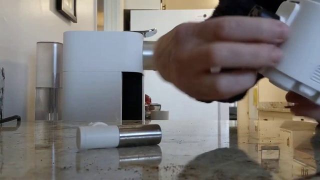 Nespresso Frother Top Cleaning & Disassemble Directions, Phase 2 смотреть онлайн