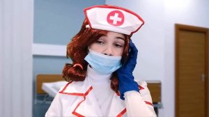 Страшные уколы: тупая медсестра против сестер. Смешное видео