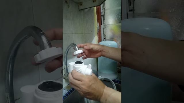 Unboxing & installation new water filter brand Tupperware. смотреть онлайн