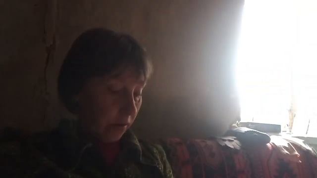 Влип очкарик.?Спит в машине,холодно.У нас опять нет света,плохой интернет. смотреть онлайн