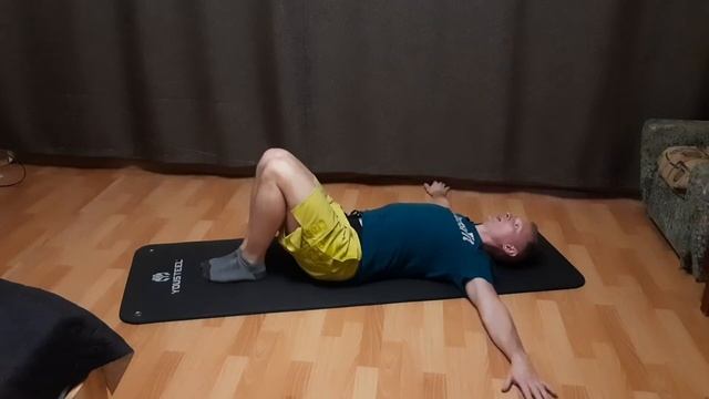Ротация корпуса лёжа на спине смотреть онлайн
