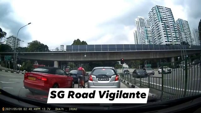 11may2021 cyclists fail to conform to red light signal & riding against flow of traffic смотреть онлайн