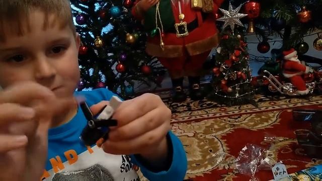 Подарок от бабушки. Играем смотреть онлайн