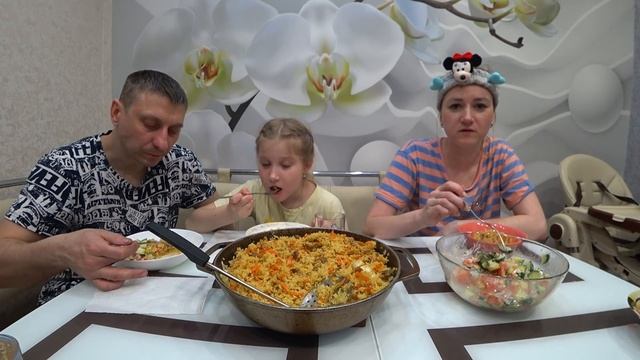 МУКБАНГ САМЫЙ ВКУСНЫЙ ПЛОВ ОТ Настенки) / MUKBANG IS THE MOST DELICIOUS PILAF