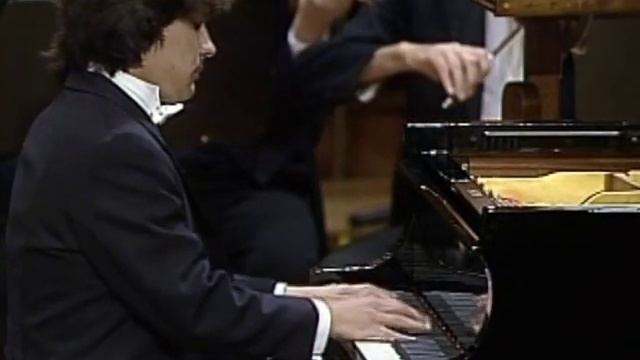 ALEXEI SULTANOV Tchaikovsky Piano Concerto No.1 1/3