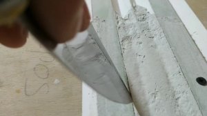 Чем заделать трещины на стене или на потолке